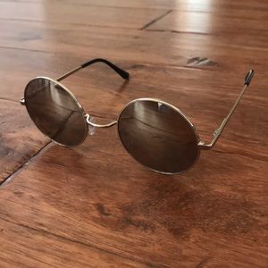 Vintage sunnies!